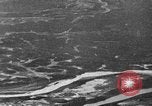 Standbild strafing Vietnam, 1965, aus Sekunde 28 historischem Filmmaterial Videoclip 65675045994