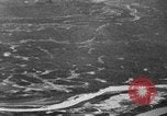 Standbild strafing Vietnam, 1965, aus Sekunde 31 historischem Filmmaterial Videoclip 65675045994