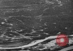 Standbild strafing Vietnam, 1965, aus Sekunde 36 historischem Filmmaterial Videoclip 65675045994