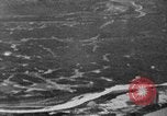 Standbild strafing Vietnam, 1965, aus Sekunde 37 historischem Filmmaterial Videoclip 65675045994