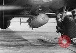 Image des missiles guidés United States USA, 1944, de la seconde 13 séquences d'archives historiques vidéo 65675046003