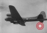 Standbild Lenkwaffen United States USA, 1944, aus Sekunde 28 historischem Filmmaterial Videoclip 65675046004