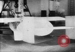 Standbild Lenkwaffen United States USA, 1943, aus Sekunde 5 historischem Filmmaterial Videoclip 65675046005