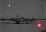Standbild Test der B-17 müden Willy drone BQ-7 Rakete Wendover, Utah USA, 1944, aus Sekunde 3 historischem Filmmaterial Videoclip 65675046012