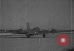 Standbild Test der B-17 müden Willy drone BQ-7 Rakete Wendover, Utah USA, 1944, aus Sekunde 5 historischem Filmmaterial Videoclip 65675046012