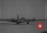 Standbild Test der B-17 müden Willy drone BQ-7 Rakete Wendover, Utah USA, 1944, aus Sekunde 7 historischem Filmmaterial Videoclip 65675046012