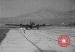 Standbild Test der B-17 müden Willy drone BQ-7 Rakete Wendover, Utah USA, 1944, aus Sekunde 27 historischem Filmmaterial Videoclip 65675046012