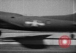 Standbild Test der B-17 müden Willy drone BQ-7 Rakete Wendover, Utah USA, 1944, aus Sekunde 31 historischem Filmmaterial Videoclip 65675046012