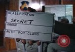 Standbild USA Officer Thailand, 1969, aus Sekunde 1 historischem Filmmaterial Videoclip 65675046019