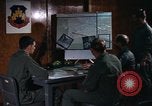 Standbild USA Officer Thailand, 1969, aus Sekunde 16 historischem Filmmaterial Videoclip 65675046019