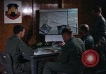 Standbild USA Officer Thailand, 1969, aus Sekunde 20 historischem Filmmaterial Videoclip 65675046019