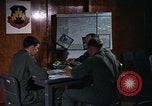 Standbild USA Officer Thailand, 1969, aus Sekunde 35 historischem Filmmaterial Videoclip 65675046019