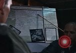 Standbild USA Officer Thailand, 1969, aus Sekunde 39 historischem Filmmaterial Videoclip 65675046019