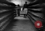 Standbild Munitionsfabrik United States USA, 1941, aus Sekunde 5 historischem Filmmaterial Videoclip 65675046027