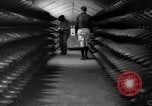 Standbild Munitionsfabrik United States USA, 1941, aus Sekunde 6 historischem Filmmaterial Videoclip 65675046027