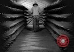 Standbild Munitionsfabrik United States USA, 1941, aus Sekunde 29 historischem Filmmaterial Videoclip 65675046027