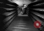 Standbild Munitionsfabrik United States USA, 1941, aus Sekunde 56 historischem Filmmaterial Videoclip 65675046027