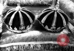Standbild Royal Hawaiian Artefakte United States USA, 1937, aus Sekunde 35 historischem Filmmaterial Videoclip 65675046031