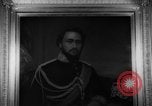 Standbild Royal Hawaiian Artefakte United States USA, 1937, aus Sekunde 57 historischem Filmmaterial Videoclip 65675046031