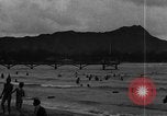 Image la population hawaïenne la pêche et le surf Honolulu Hawaii USA, 1924, de la seconde 30 séquences d'archives historiques vidéo 65675046043