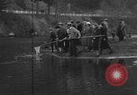 Immagine di I pescatori americano Troutdale Oregon USA, 1934, secondo 8 filmato di repertorio 65675046049