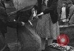 Immagine di I pescatori americano Troutdale Oregon USA, 1934, secondo 20 filmato di repertorio 65675046049
