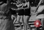 Image danse Hula Miami beach Florida USA, 1934, de la seconde 15 séquences d'archives historiques vidéo 65675046050