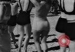 Image danse Hula Miami beach Florida USA, 1934, de la seconde 19 séquences d'archives historiques vidéo 65675046050