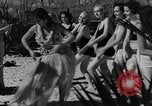 Image danse Hula Miami beach Florida USA, 1934, de la seconde 29 séquences d'archives historiques vidéo 65675046050