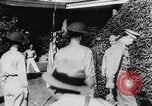 Standbild General MacArthur in Manila United States USA, 1942, aus Sekunde 25 historischem Filmmaterial Videoclip 65675046085