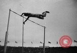 Image États-unis les athlètes olympiques en 1936 Berlin Allemagne, 1936, de la seconde 50 séquences d'archives historiques vidéo 65675046091