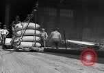 Immagine di Lend Lease act United States USA, 1941, secondo 42 filmato di repertorio 65675046115
