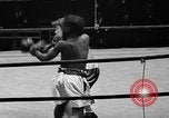 Standbild amerikanische Kinder New York City USA, 1940, aus Sekunde 24 historischem Filmmaterial Videoclip 65675046155
