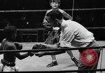 Standbild amerikanische Kinder New York City USA, 1940, aus Sekunde 32 historischem Filmmaterial Videoclip 65675046155