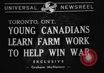 Standbild kanadische Volk Toronto Ontario Kanada, 1940, aus Sekunde 5 historischem Filmmaterial Videoclip 65675046157