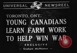 Standbild kanadische Volk Toronto Ontario Kanada, 1940, aus Sekunde 6 historischem Filmmaterial Videoclip 65675046157