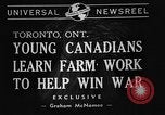 Standbild kanadische Volk Toronto Ontario Kanada, 1940, aus Sekunde 7 historischem Filmmaterial Videoclip 65675046157
