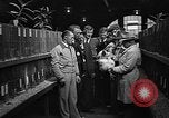 Standbild kanadische Volk Toronto Ontario Kanada, 1940, aus Sekunde 9 historischem Filmmaterial Videoclip 65675046157
