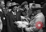 Standbild kanadische Volk Toronto Ontario Kanada, 1940, aus Sekunde 14 historischem Filmmaterial Videoclip 65675046157