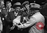 Standbild kanadische Volk Toronto Ontario Kanada, 1940, aus Sekunde 17 historischem Filmmaterial Videoclip 65675046157