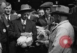 Standbild kanadische Volk Toronto Ontario Kanada, 1940, aus Sekunde 23 historischem Filmmaterial Videoclip 65675046157