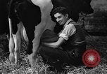 Standbild kanadische Volk Toronto Ontario Kanada, 1940, aus Sekunde 40 historischem Filmmaterial Videoclip 65675046157