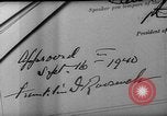 Standbild Präsident Franklin Roosevelt Schilder Entwurf Washington DC USA, 1940, aus Sekunde 16 historischem Filmmaterial Videoclip 65675046158