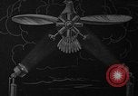 Image parachutistes Lakehurst New Jersey USA, 1941, de la seconde 1 séquences d'archives historiques vidéo 65675046181