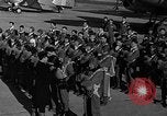Image parachutistes Lakehurst New Jersey USA, 1941, de la seconde 4 séquences d'archives historiques vidéo 65675046181