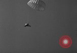 Image parachutistes Lakehurst New Jersey USA, 1941, de la seconde 36 séquences d'archives historiques vidéo 65675046181