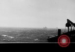 Immagine di US convoglio di navi da trasporto e cacciatorpediniere Reykjavík Islanda, 1941, secondo 8 filmato di repertorio 65675046186