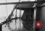 Immagine di US convoglio di navi da trasporto e cacciatorpediniere Reykjavík Islanda, 1941, secondo 14 filmato di repertorio 65675046186