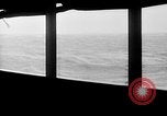 Immagine di US convoglio di navi da trasporto e cacciatorpediniere Reykjavík Islanda, 1941, secondo 24 filmato di repertorio 65675046186