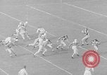 Image match de football New York United States USA, 1941, de la seconde 11 séquences d'archives historiques vidéo 65675046190